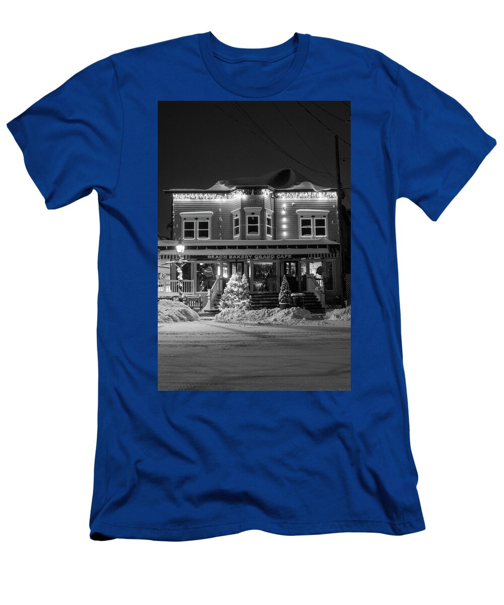 Beach T-Shirt featuring the photograph Beach Bakery Westhampton Beach by Robert Seifert