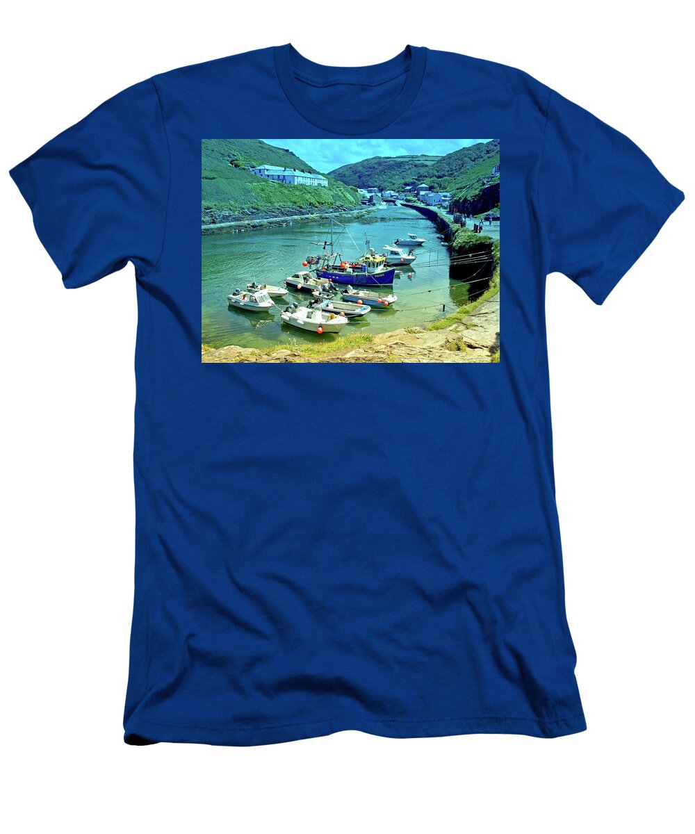 Places T-Shirt featuring the photograph Boscastle by Richard Denyer