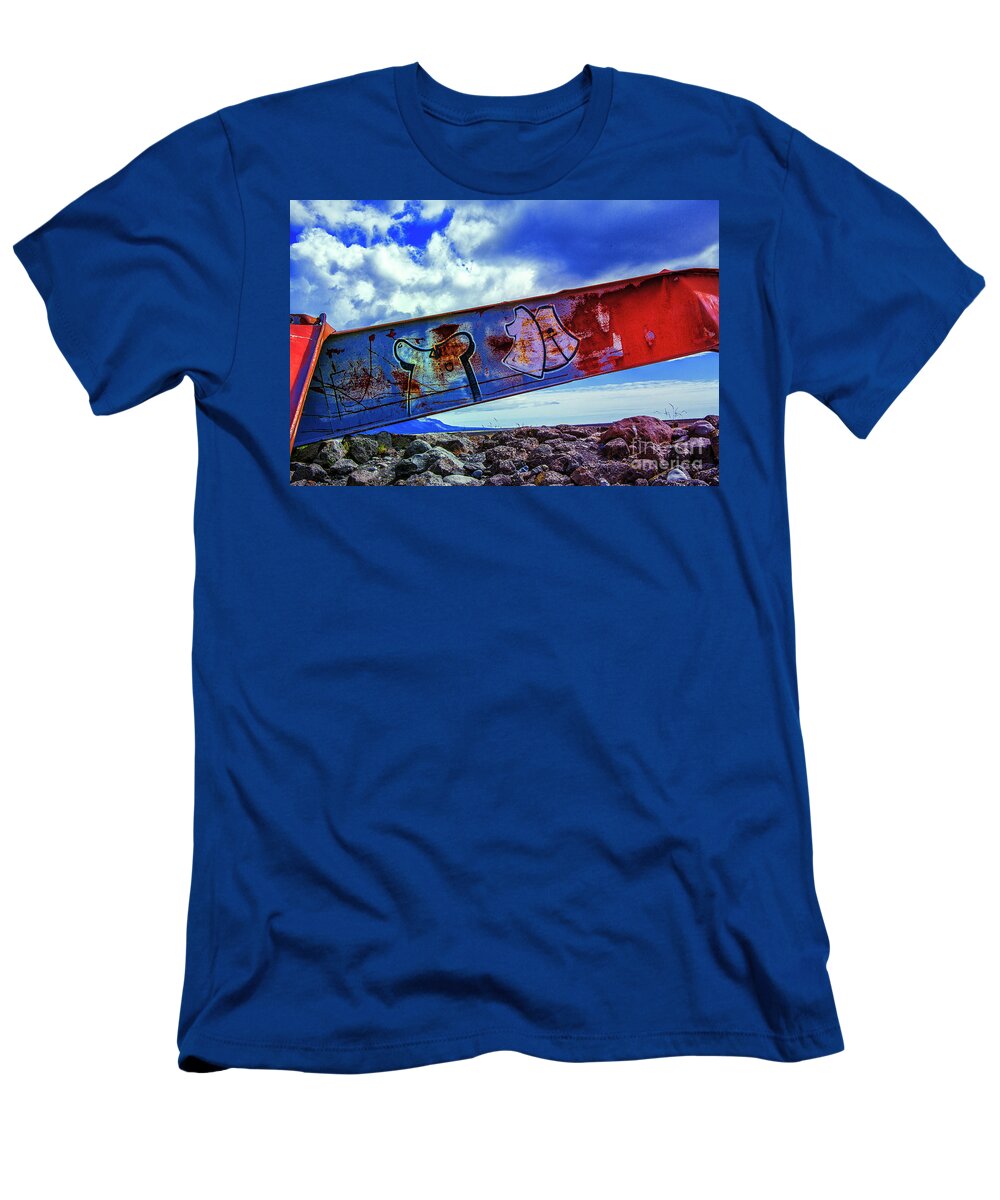 Iceland Volcano Eruptions T-Shirt featuring the photograph Broken Steele by Rick Bragan