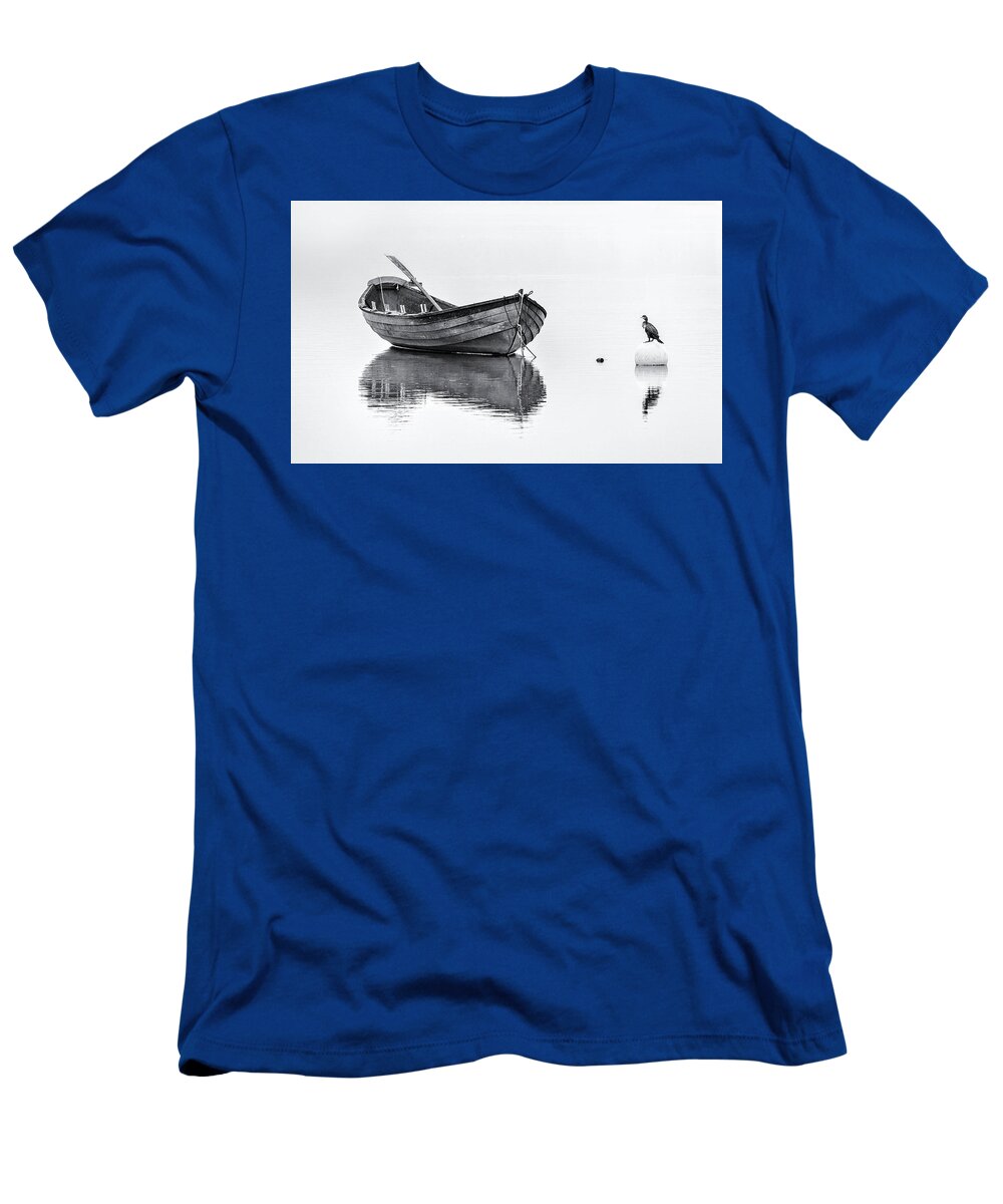 Boat T-Shirt featuring the photograph Eye to Eye by Rob Davies