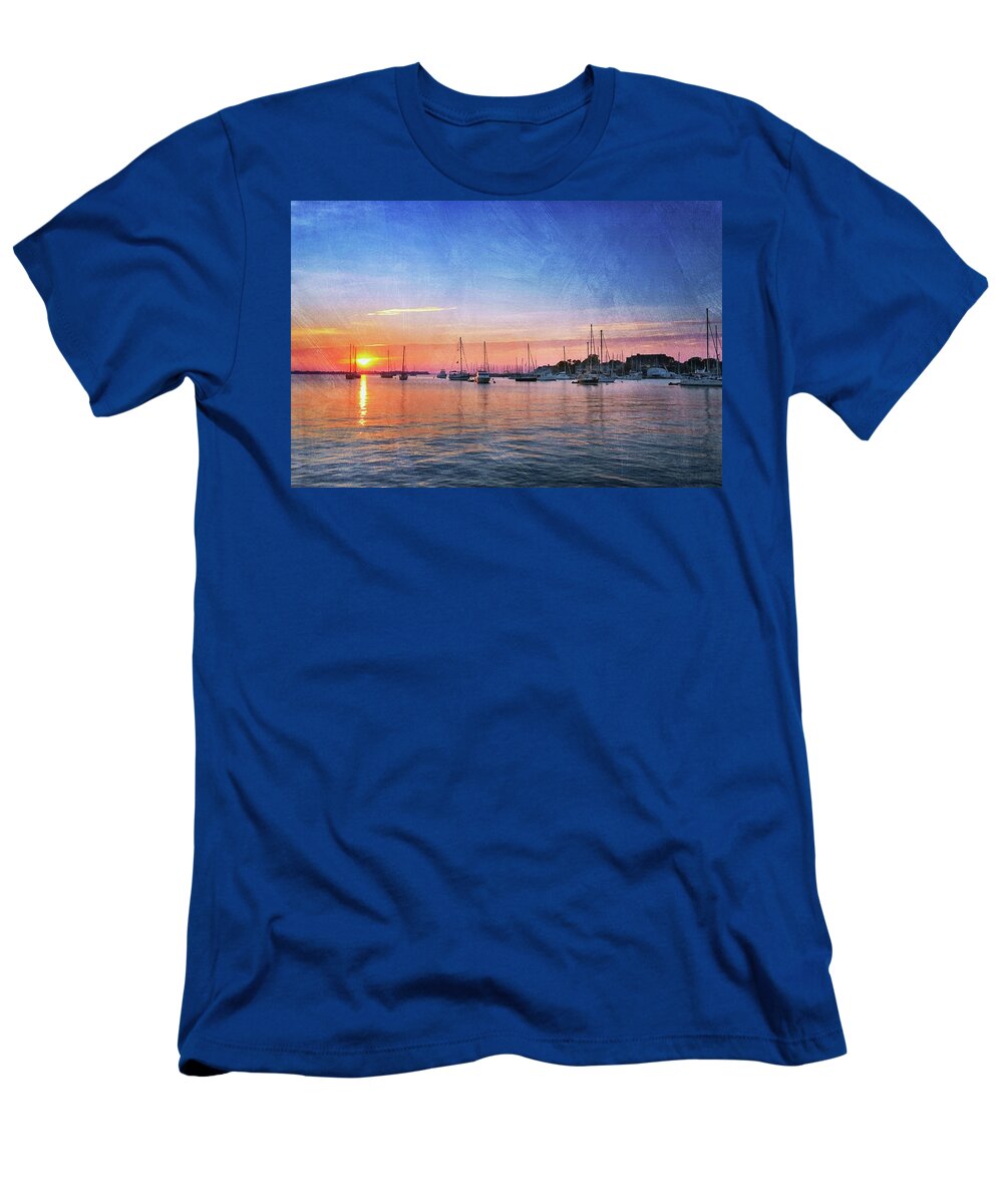 Sunrise T-Shirt featuring the photograph Good Morning by Edward Kreis