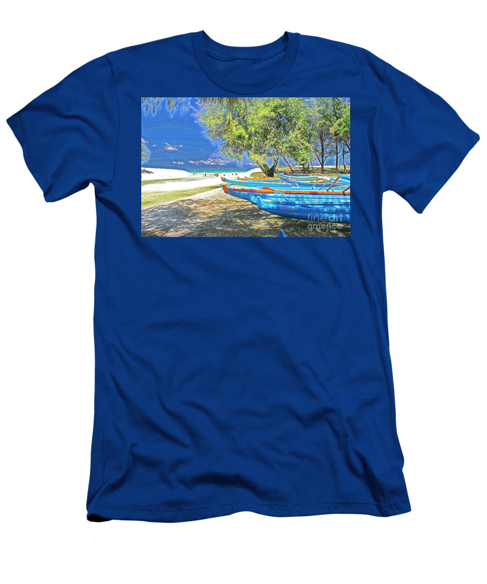Hawaii T-Shirt featuring the photograph Hawaii Boats by Larry Mulvehill