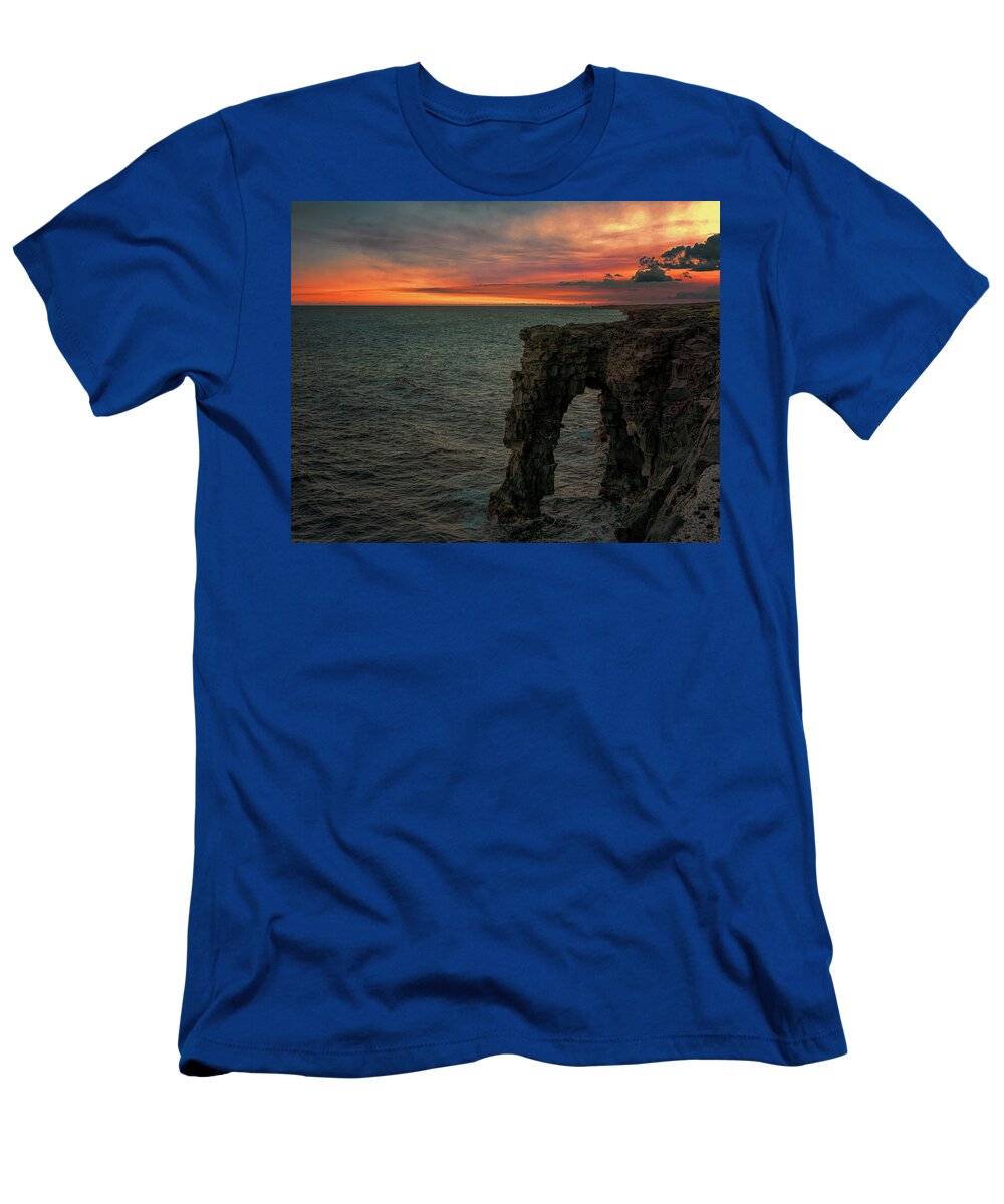 Holei Sea Arch T-Shirt featuring the photograph Holei Sea Arch by Susan Rissi Tregoning