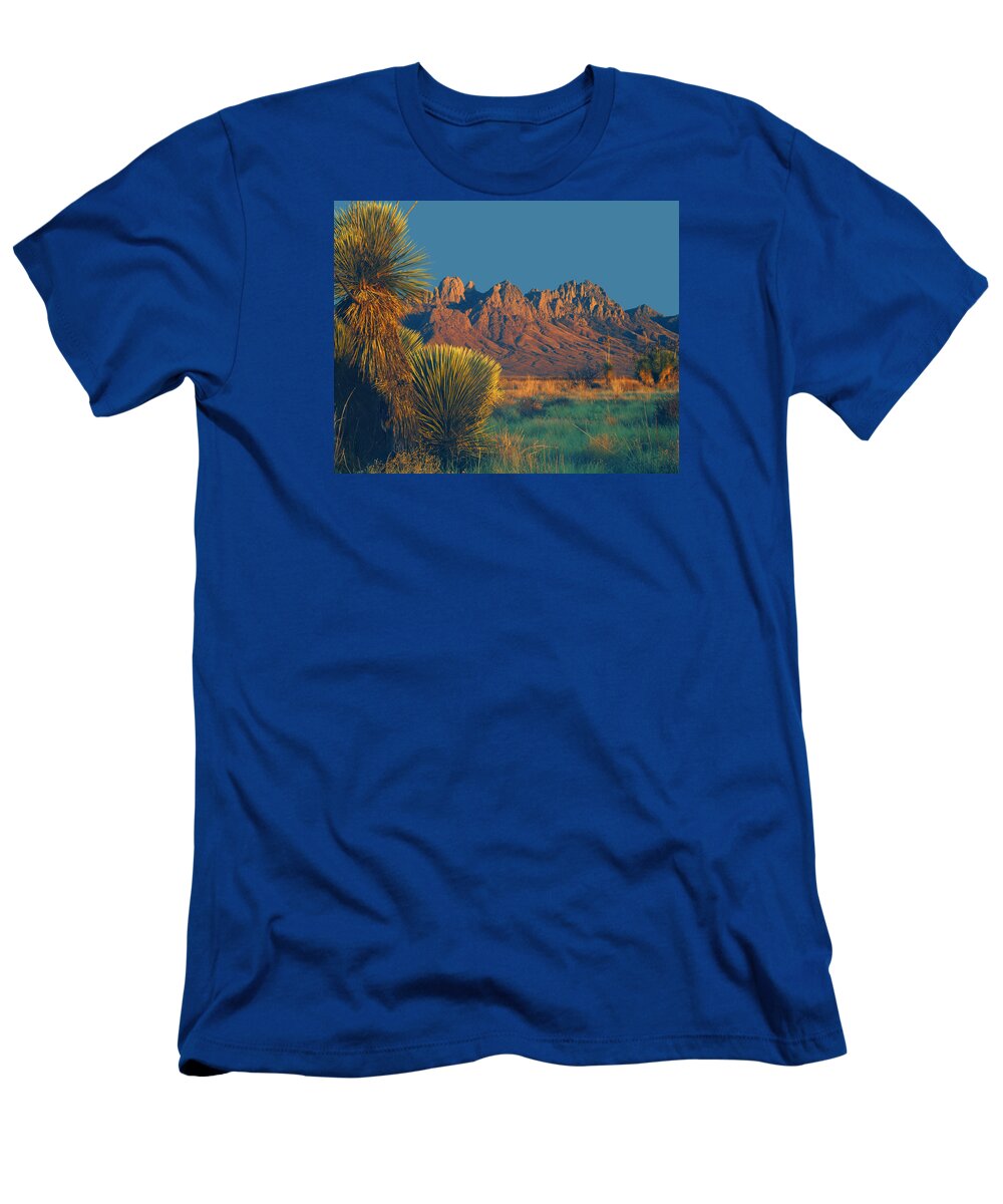 Sunset T-Shirt featuring the photograph 214801-Organ Mountains at Sunset by Ed Cooper Photography