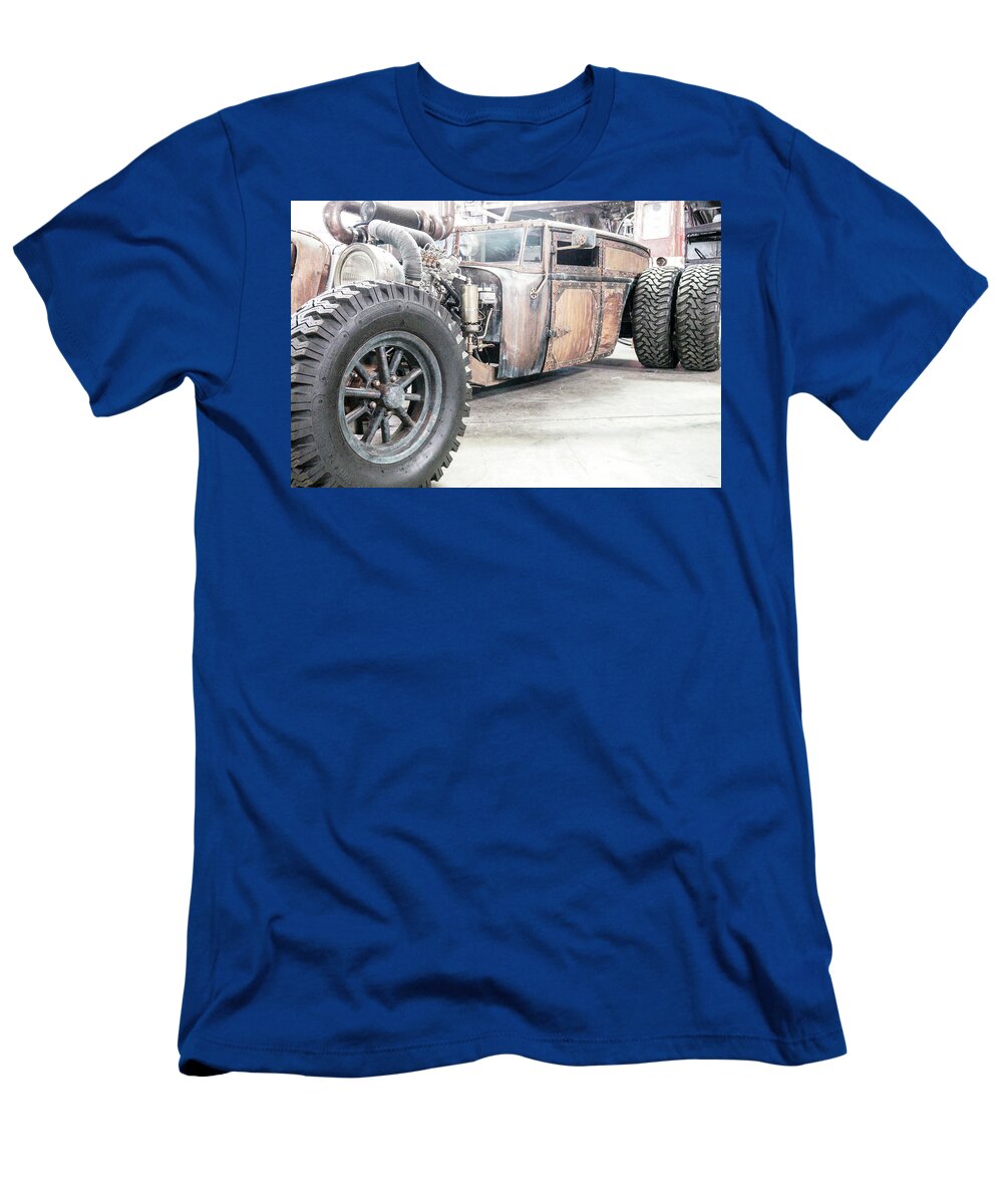  T-Shirt featuring the photograph Rusty Crusty with power by Nick Mares