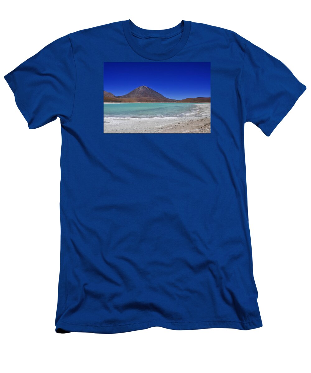 Salar De Uyuni 28 T-Shirt featuring the photograph Salar de Uyuni 28 by Skip Hunt
