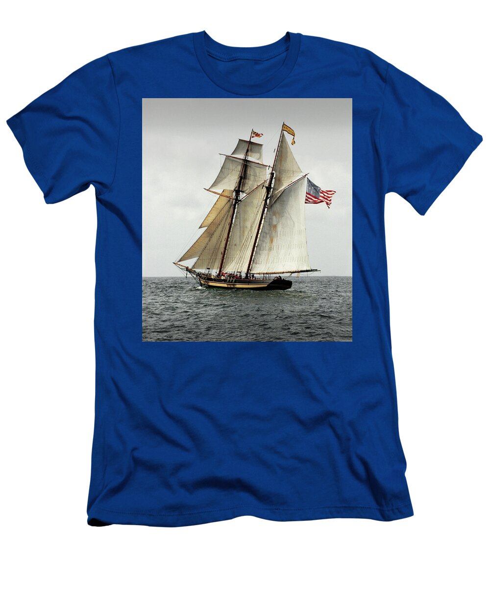 Windjammers T-Shirt featuring the photograph Schooner Pride of Baltimore II by Fred LeBlanc