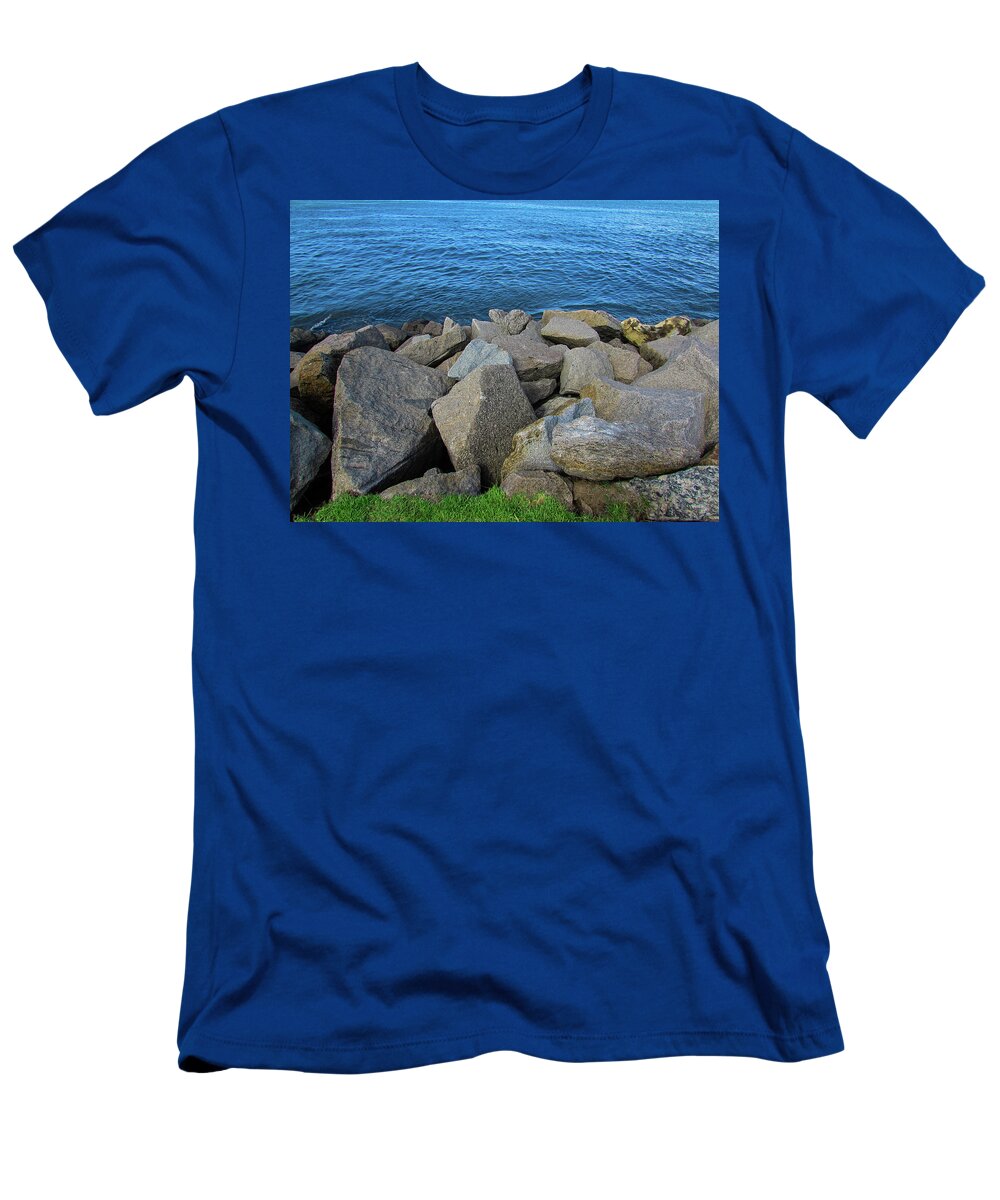 Frangipani T-Shirt featuring the photograph Sea by Cesar Vieira