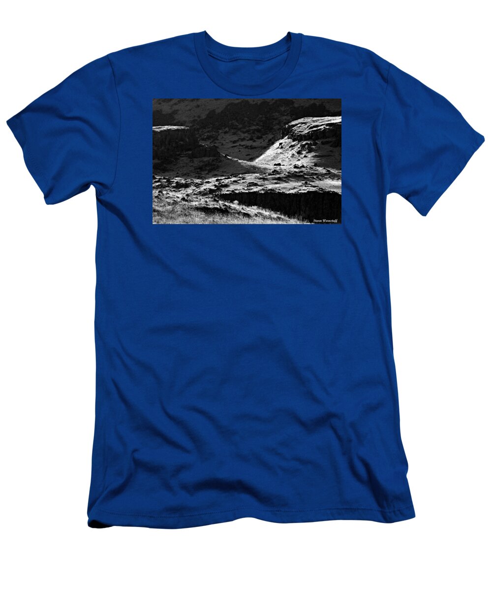 Oregon T-Shirt featuring the photograph The Buttes by Steve Warnstaff