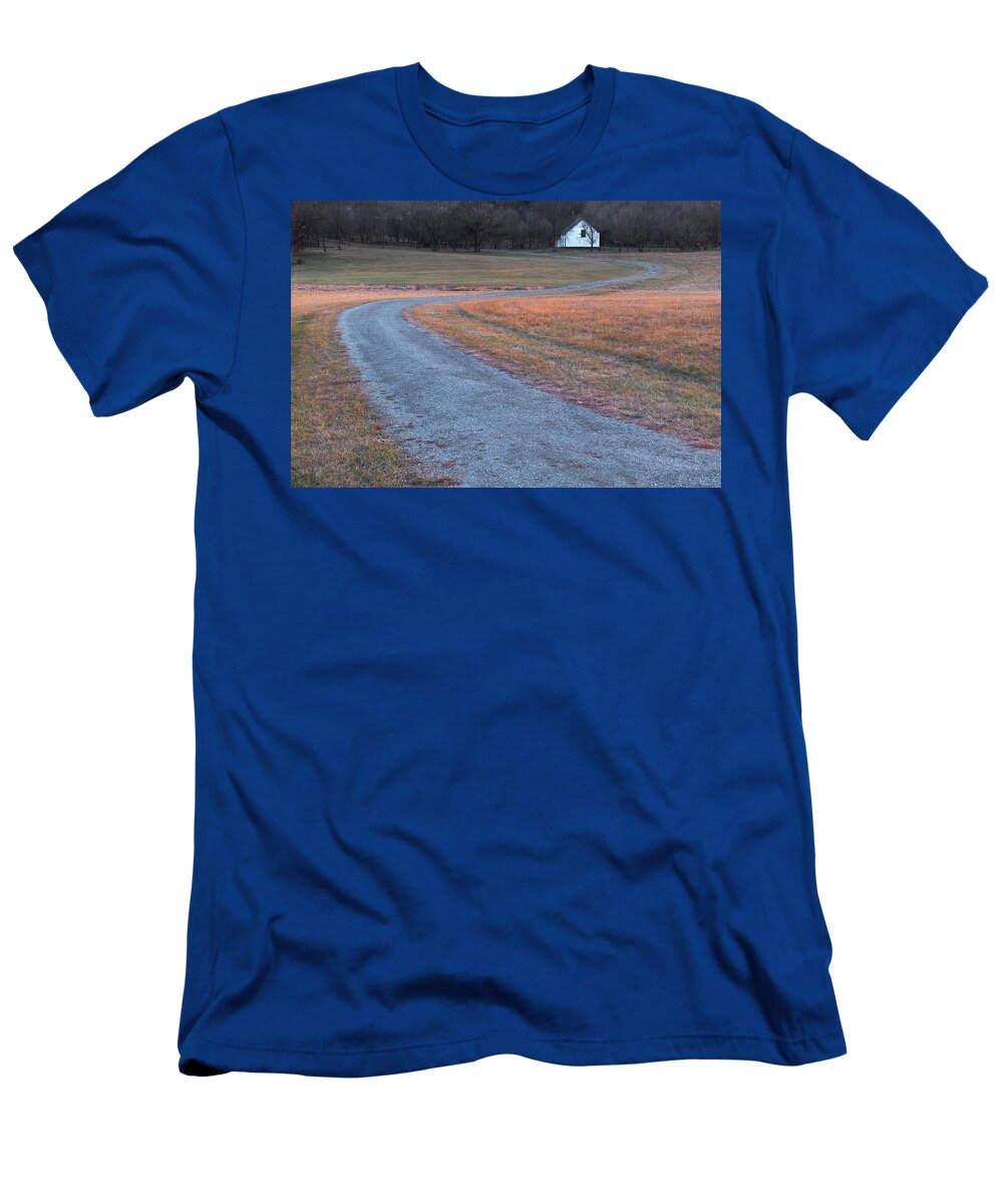 Berryville Virginia T-Shirt featuring the photograph Winding Road by Tom Singleton