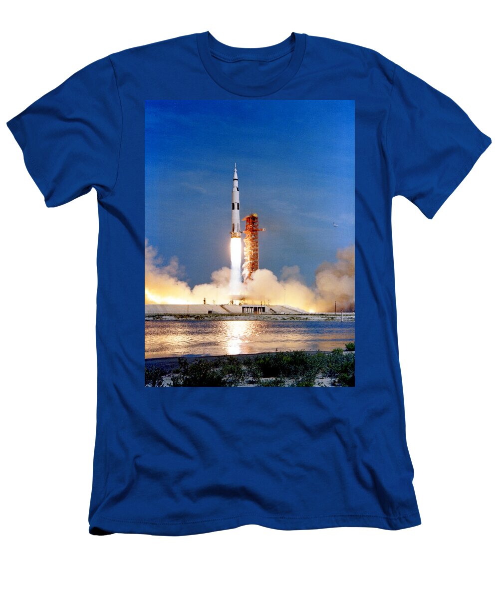 1969 T-Shirt featuring the photograph Apollo 11 Launch, 1969 #3 by Science Source