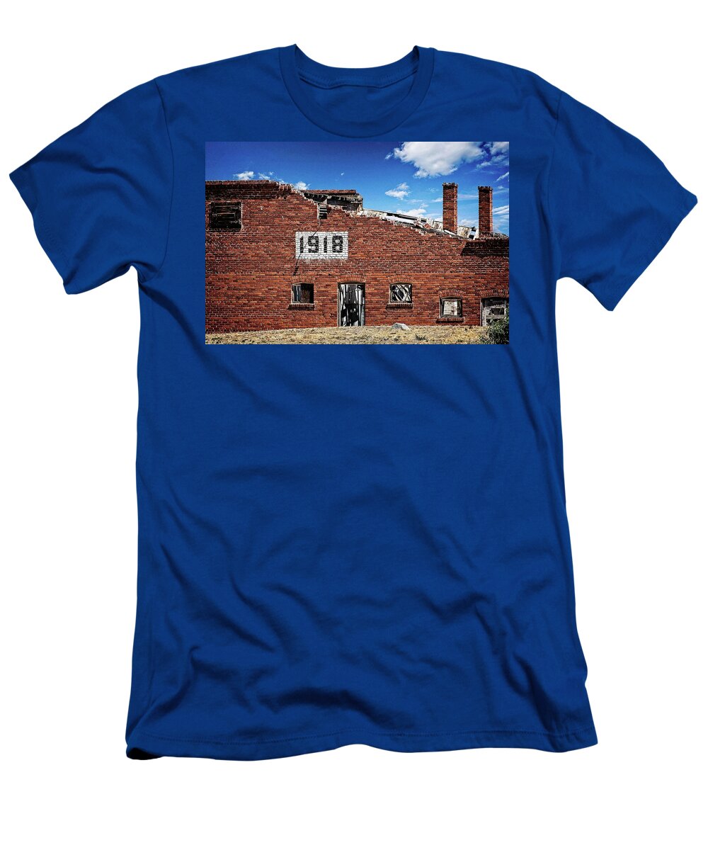 Attraction T-Shirt featuring the photograph 1918 Dilapidated Building by David Desautel