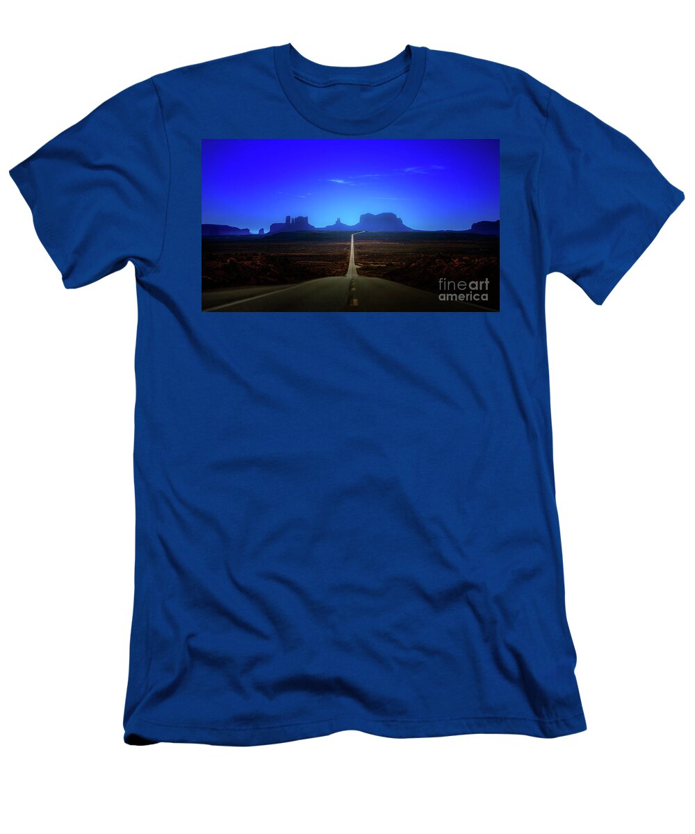 Forest Gump Hill T-Shirt featuring the photograph Gump Hill by Doug Sturgess