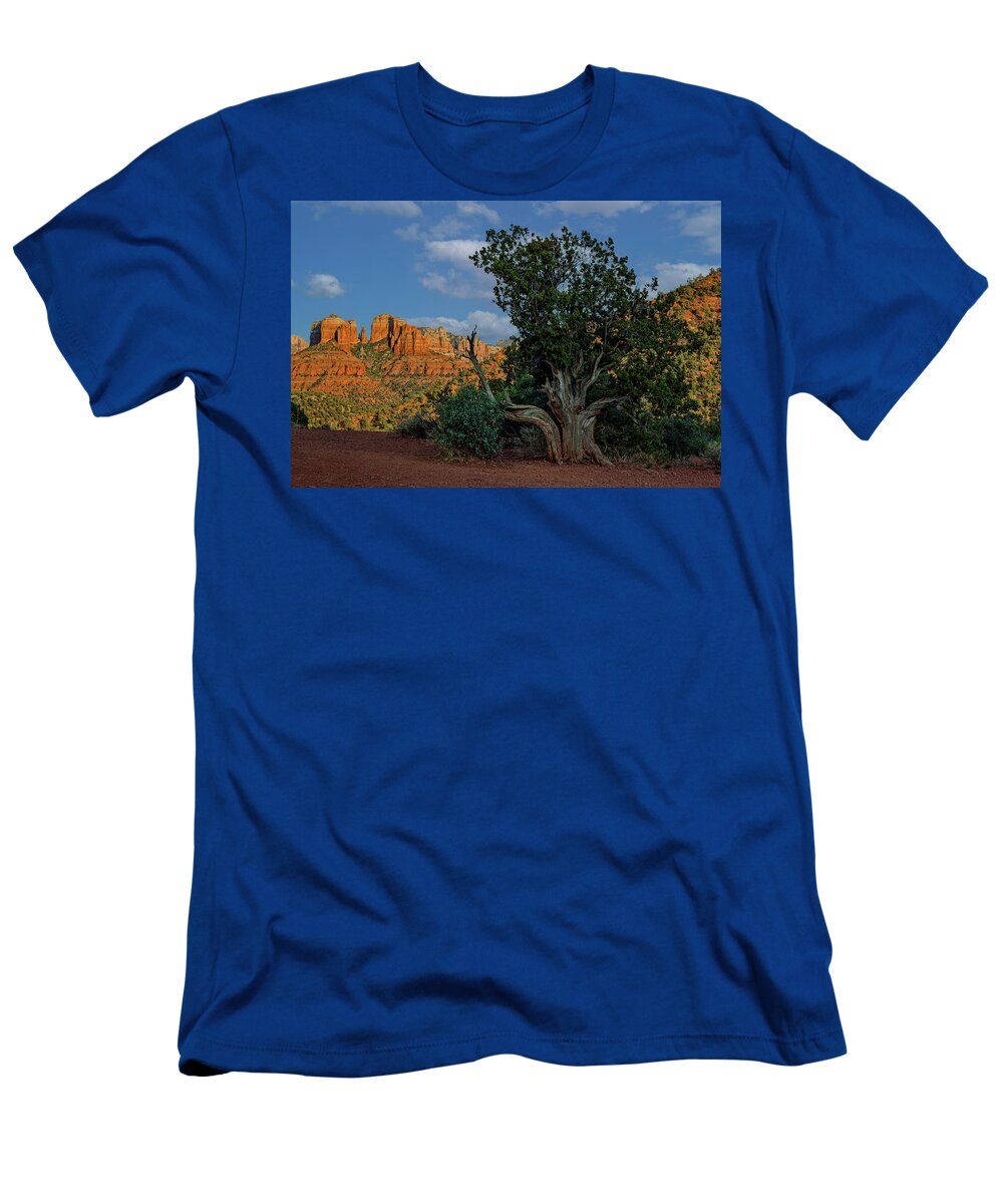 Sedona T-Shirt featuring the photograph Sunset at Lover's Knoll by Al Judge