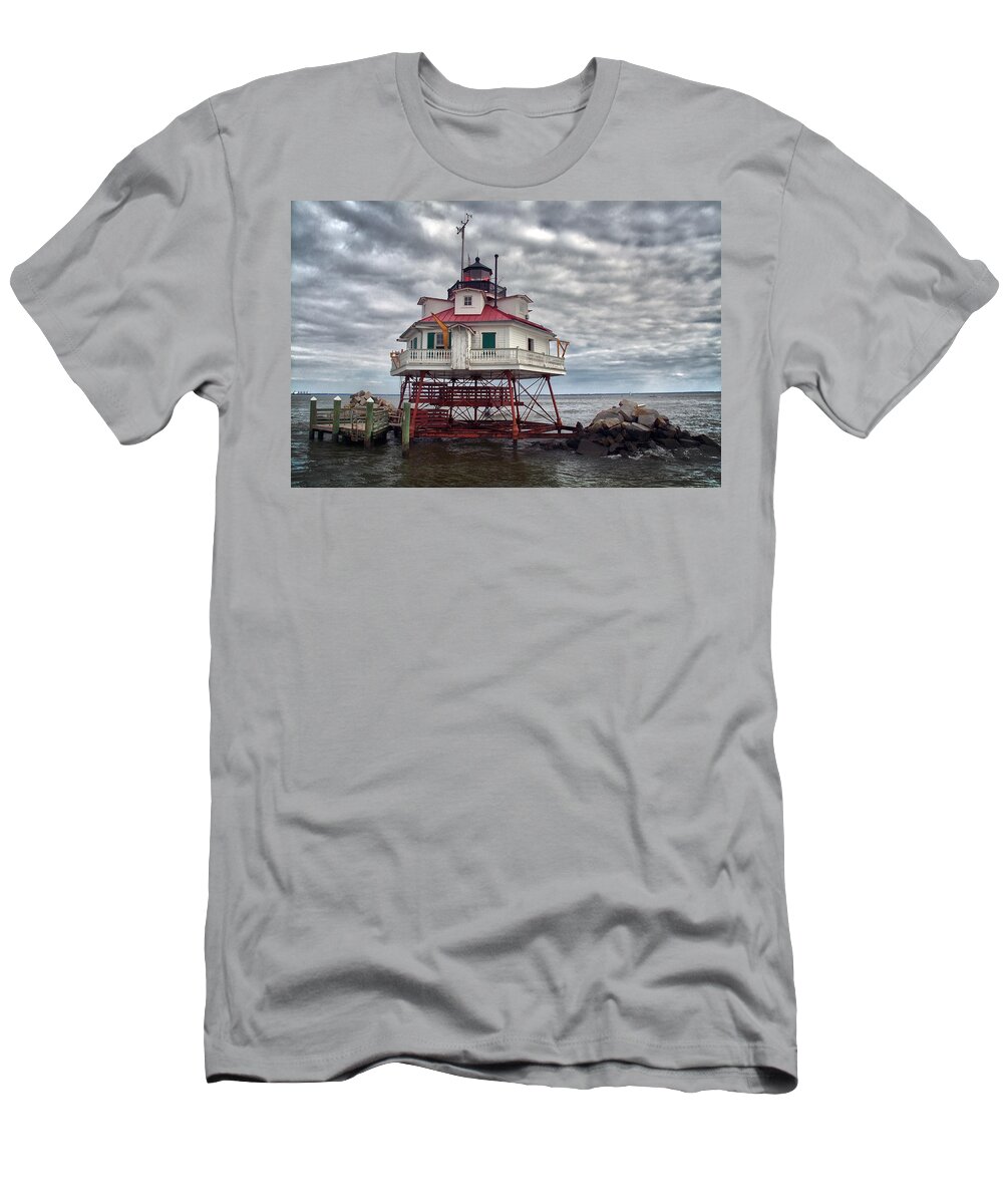 Maryland T-Shirt featuring the photograph Thomas Point Lighthouse #2 by Robert Fawcett