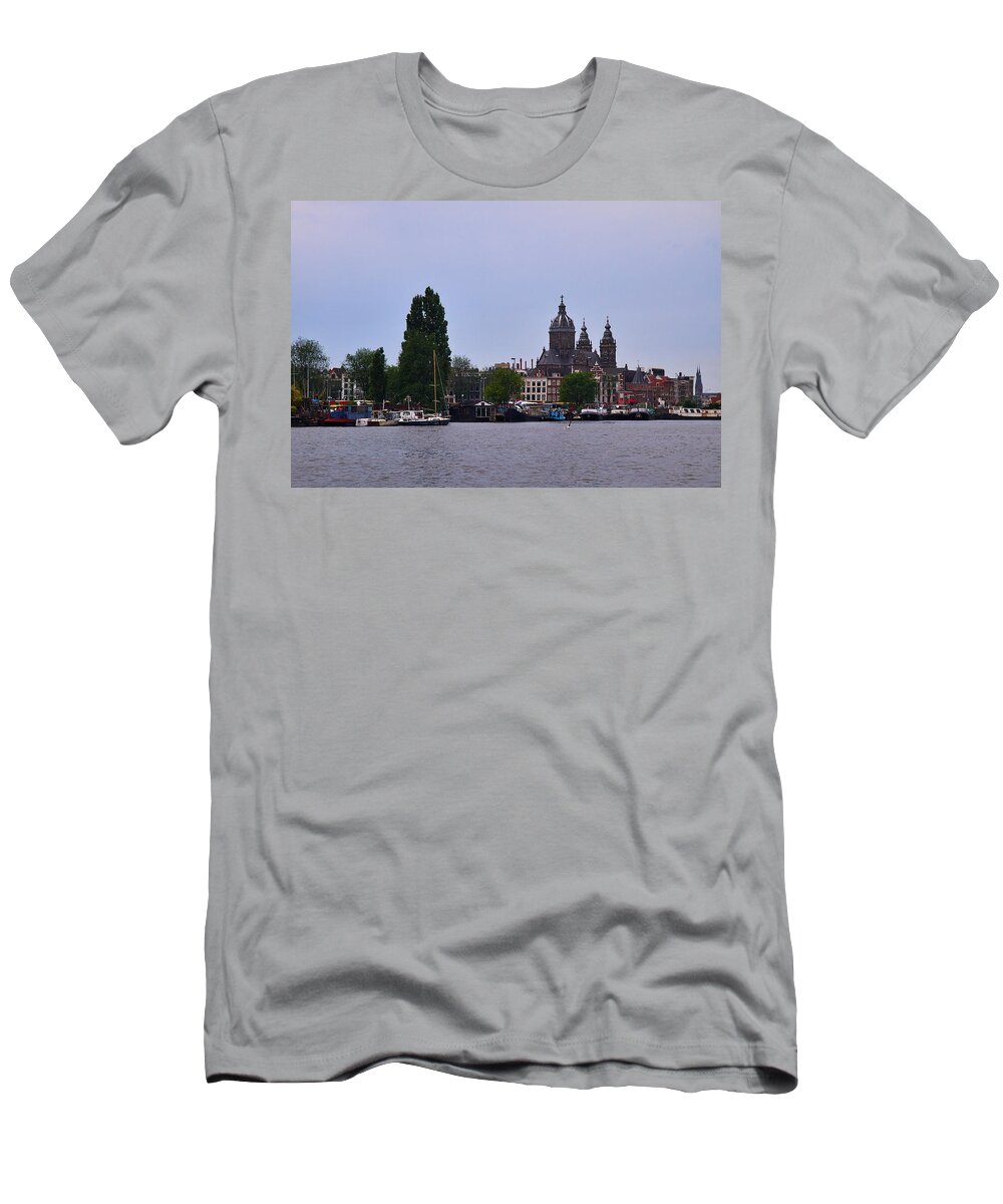 Alankomaat T-Shirt featuring the photograph Amsterdam #7 by Jouko Lehto