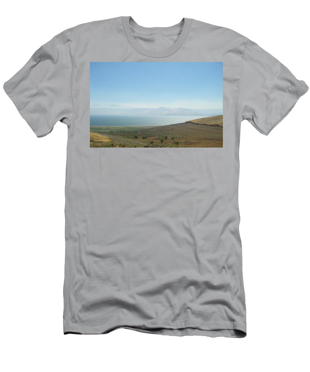 California T-Shirt featuring the photograph California Dreamy 9809 by Andrew Chambers