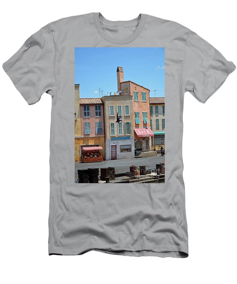 Freefall T-Shirt featuring the photograph FreeFall by Robert Meanor