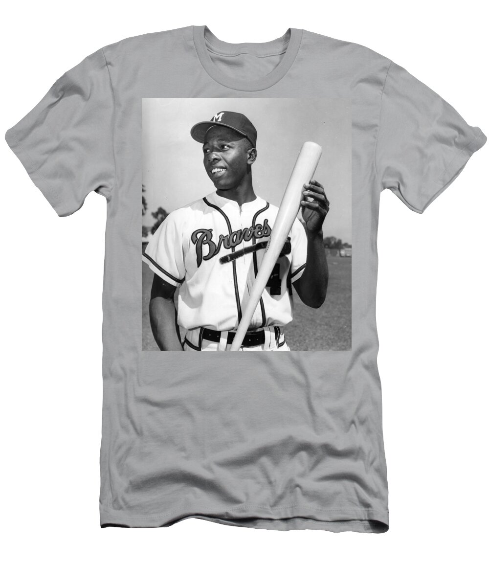 Hank T-Shirt featuring the photograph Hank Aaron Poster by Gianfranco Weiss