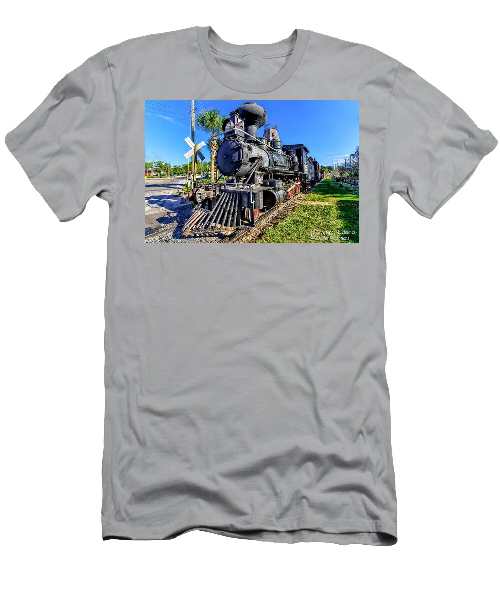 Christopher Holmes Photography T-Shirt featuring the photograph Orange Blossom Cannonball by Christopher Holmes