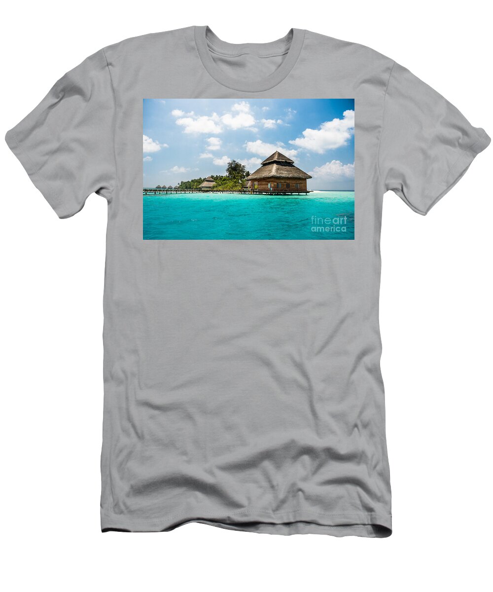 Amazing T-Shirt featuring the photograph Rannaalhi by Hannes Cmarits