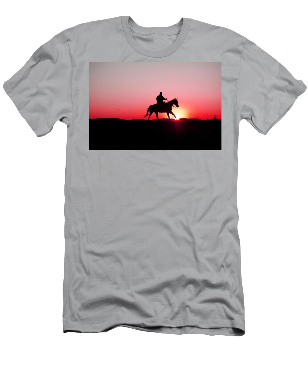 Steven Bateson T-Shirt featuring the photograph Sun Dancer by Steven Bateson