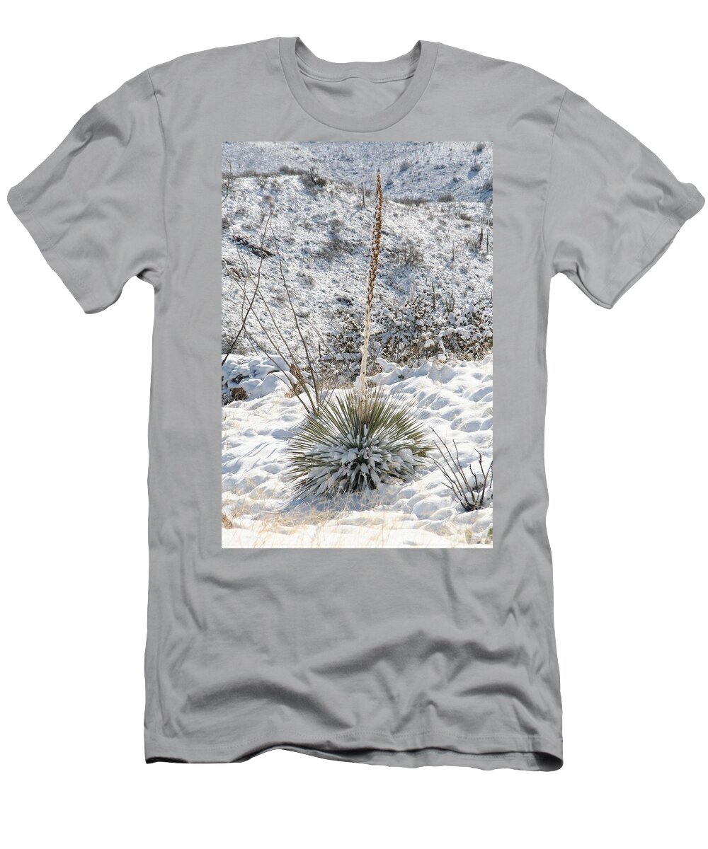 David S Reynolds T-Shirt featuring the photograph Unexpected by David S Reynolds