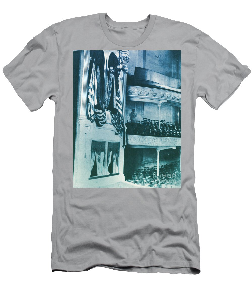 Lincoln T-Shirt featuring the photograph Fords Theater, Lincoln Assassination #1 by Photo Researchers