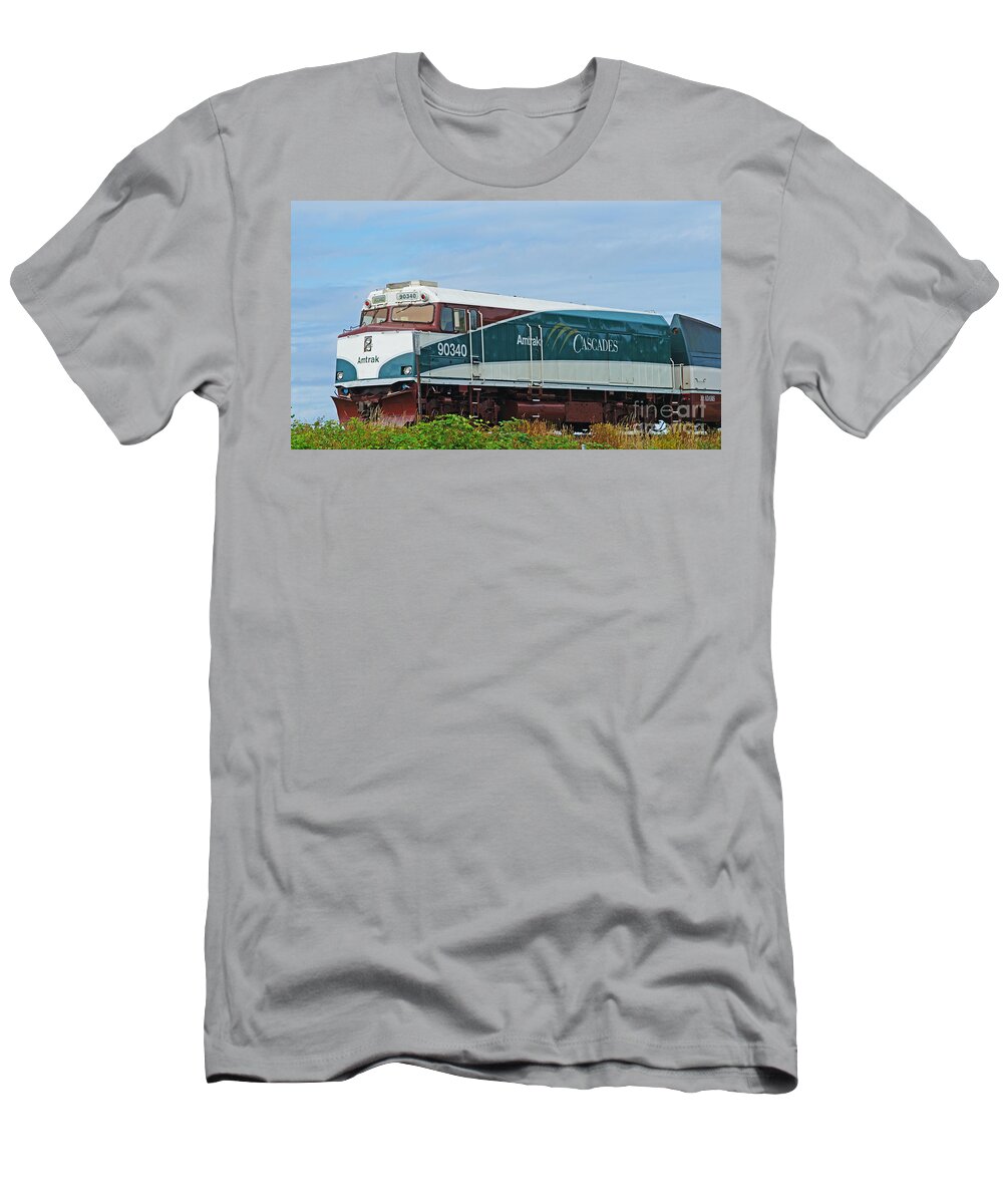 Trains T-Shirt featuring the photograph Amtraks Cascade Engine by Randy Harris