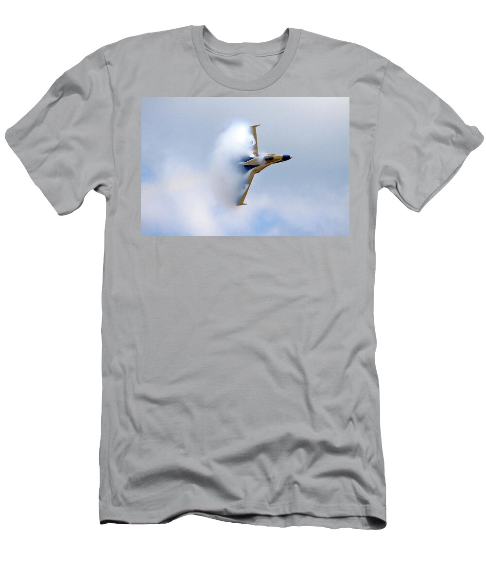 F-18 T-Shirt featuring the photograph Pulling Vapor by Bill Lindsay