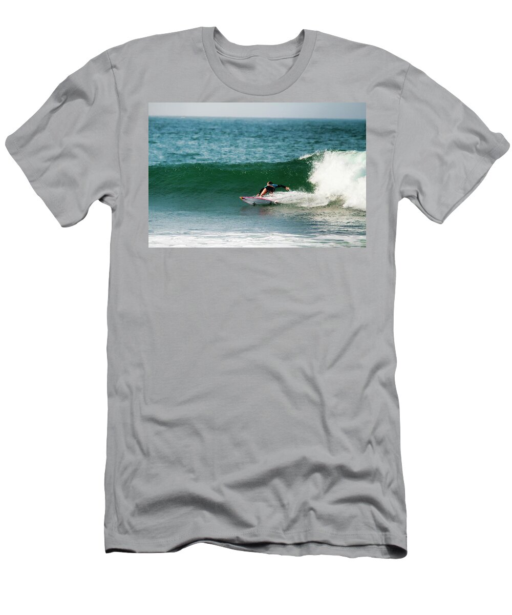 Swatch Trestle Pro 2017 T-Shirt featuring the photograph Carissa Moore #3 by Waterdancer