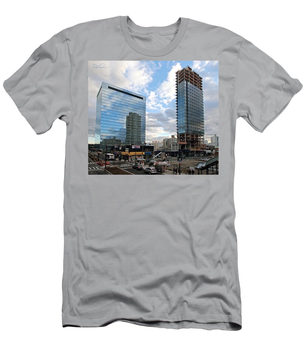  T-Shirt featuring the photograph 27 on 27 LIC 2 by Steve Sahm