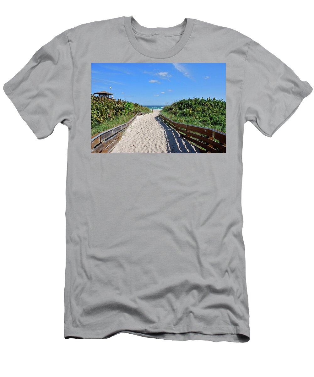  T-Shirt featuring the photograph 4- The Beckoning by Joseph Keane