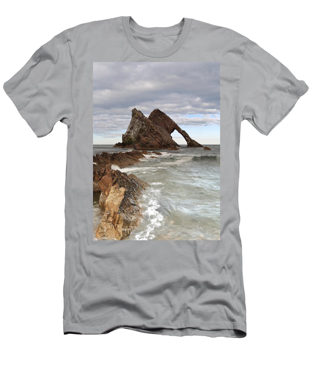 Bow Fiddle T-Shirt featuring the photograph A Day by Bow Fiddle Rock by Maria Gaellman