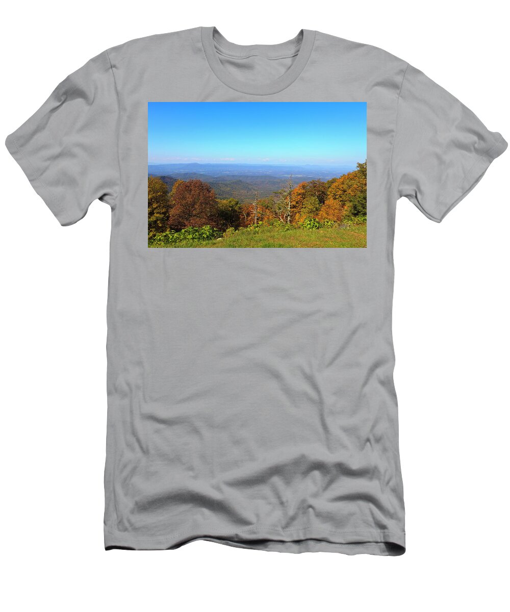 Great T-Shirt featuring the photograph Arnold Valley in Virginia by Jill Lang