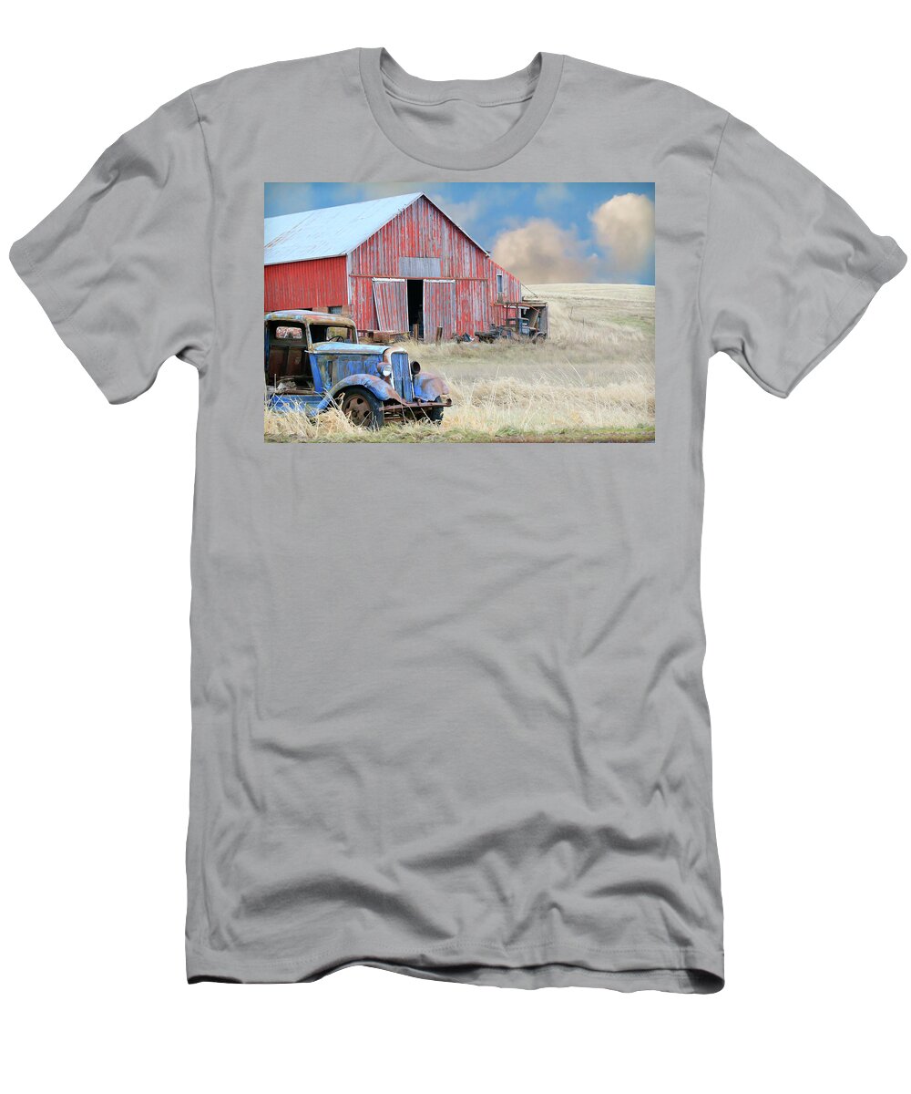Barn T-Shirt featuring the photograph Barn Finds by Steve McKinzie