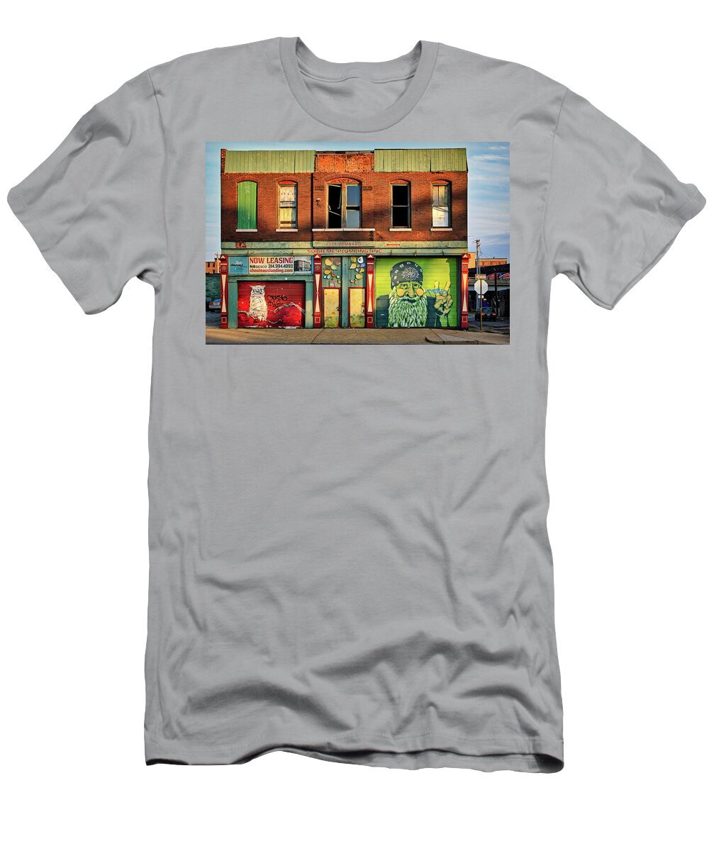Architecture T-Shirt featuring the photograph Beardy McGreen by Robert FERD Frank