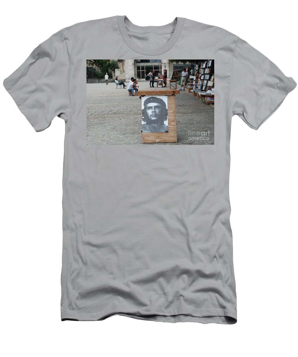 Cuba T-Shirt featuring the photograph Che by Jim Goodman