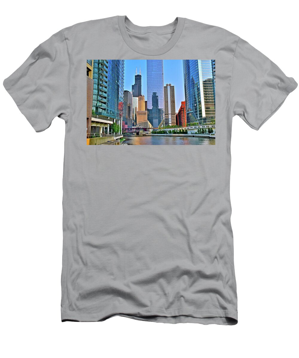 Chicago T-Shirt featuring the photograph Chicago Riverfront 2017 by Frozen in Time Fine Art Photography