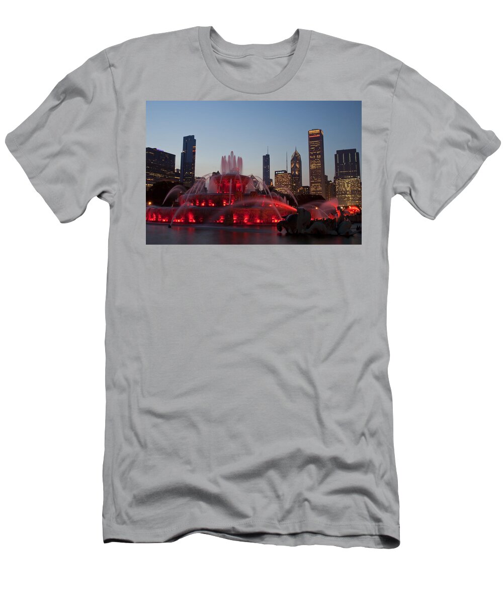 Chicago T-Shirt featuring the photograph Chicago Skyline and Buckingham Fountain by Sven Brogren
