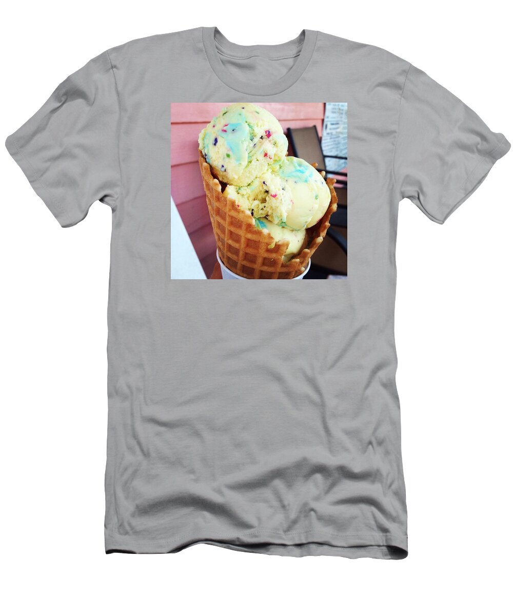 Sun T-Shirt featuring the photograph Cool Wave by Laura Henry