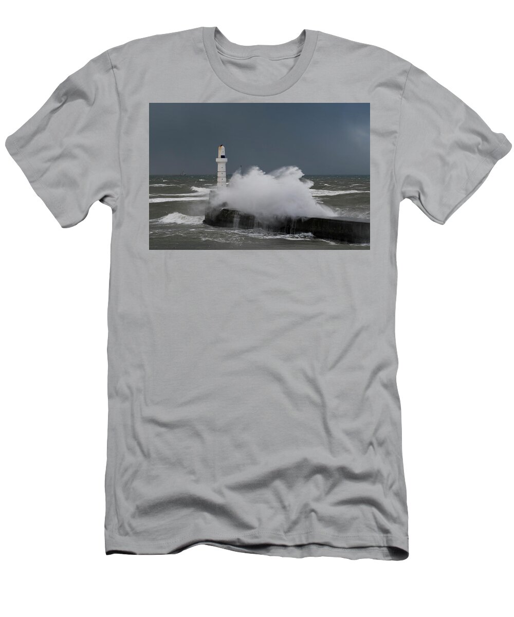 South Breakwater T-Shirt featuring the photograph Crashing Waves by Veli Bariskan