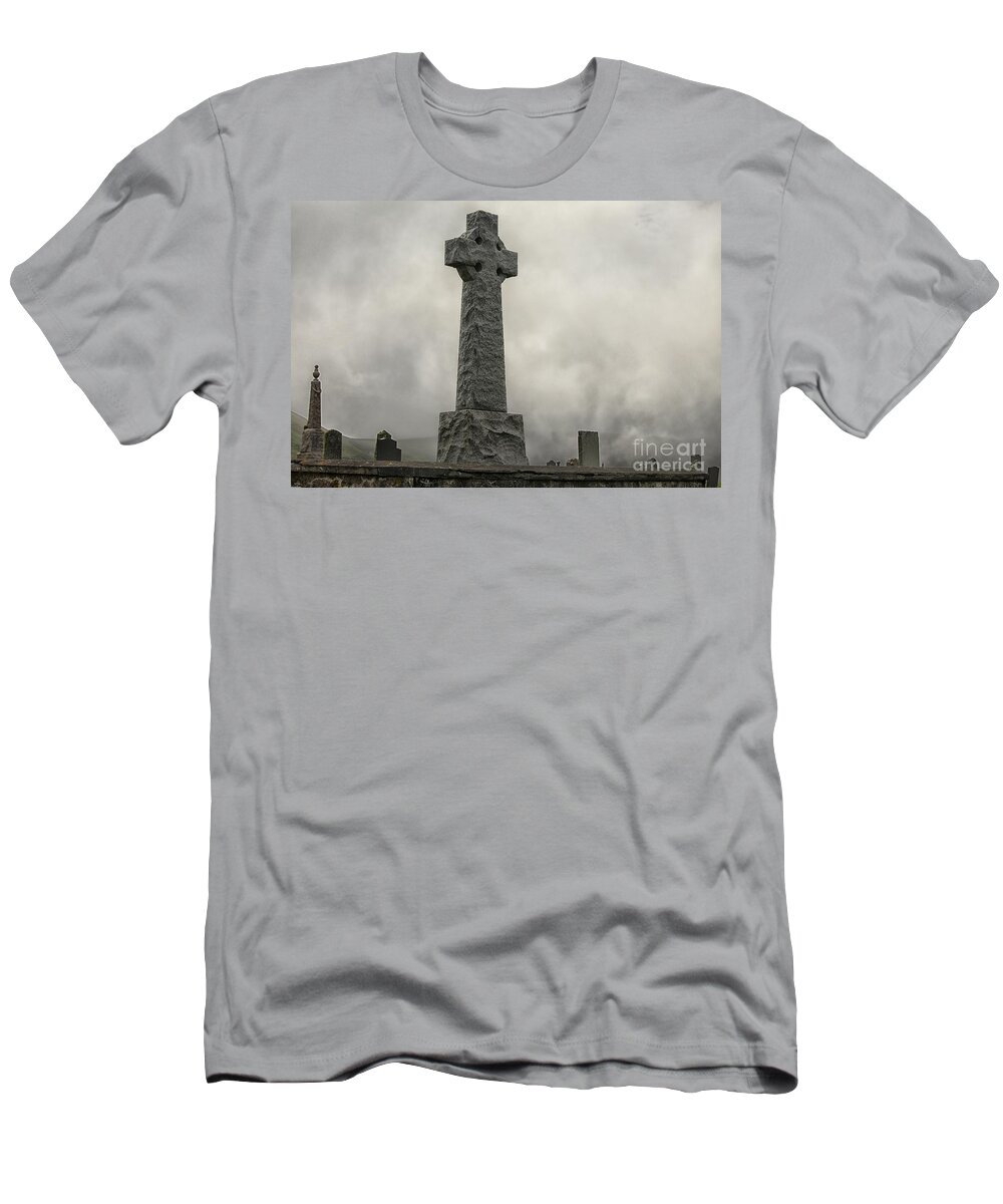 Cross T-Shirt featuring the photograph Cross at Flora MacDonald's grave in Scotland by Patricia Hofmeester