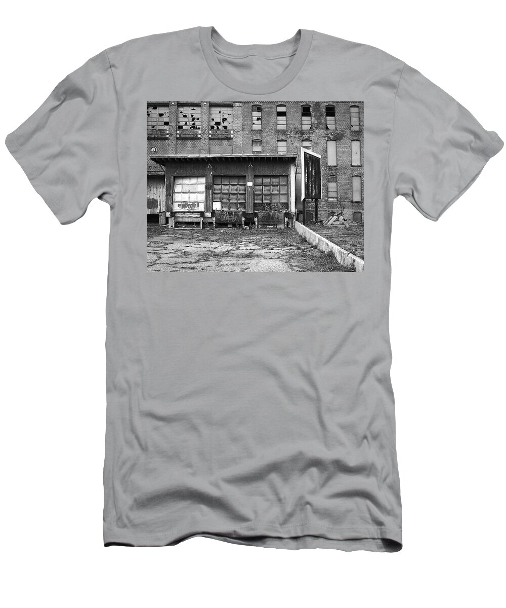 Black & White T-Shirt featuring the photograph Decay by Lora Lee Chapman