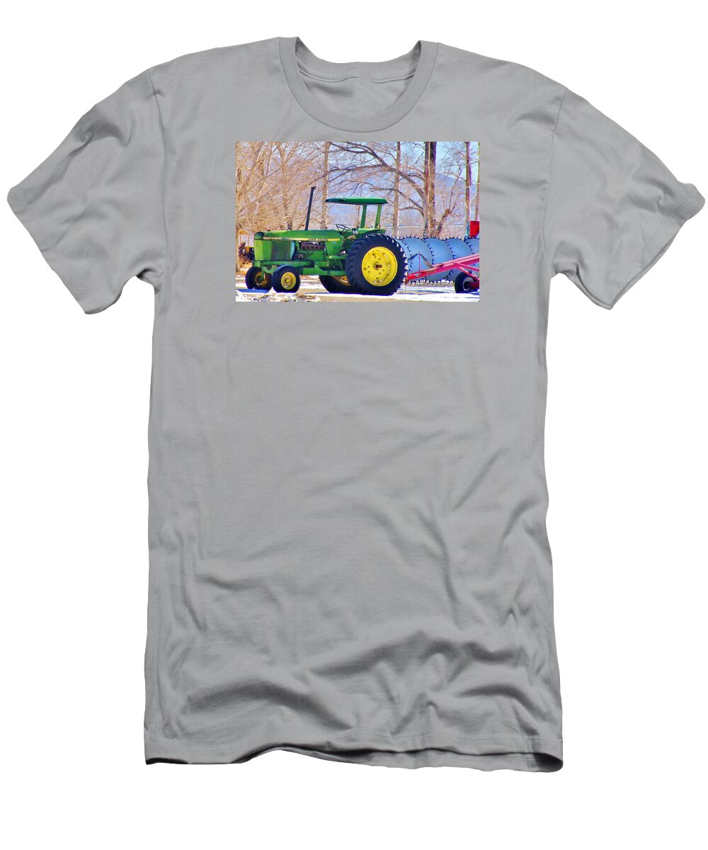 John Deere T-Shirt featuring the photograph Deere by Marilyn Diaz