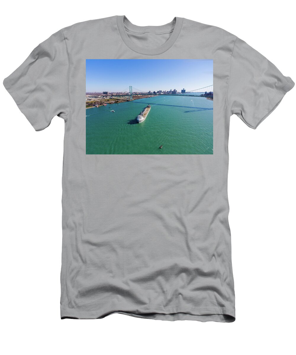 Christopher List T-Shirt featuring the photograph Downbound at Detroit by Gales Of November