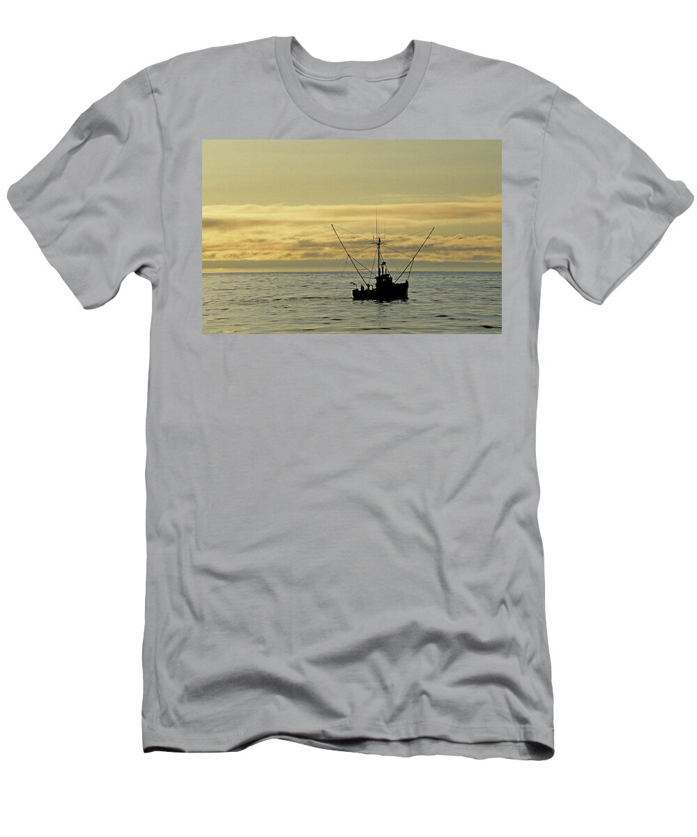 Commercial Fishing. Sunset T-Shirt featuring the photograph Fishing off Santa Cruz by David Shuler