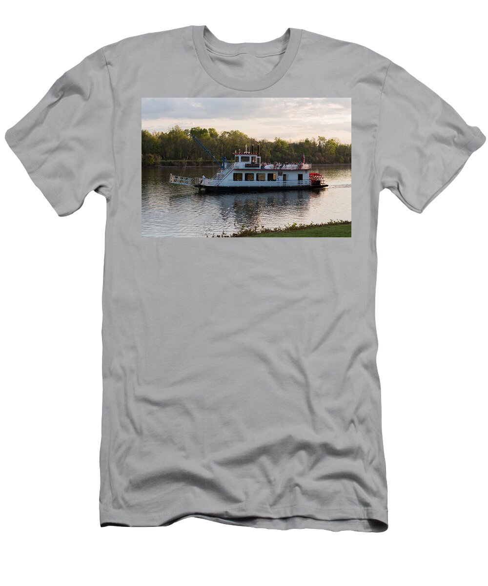 Island Belle T-Shirt featuring the photograph Island Belle Sternwheeler by Holden The Moment