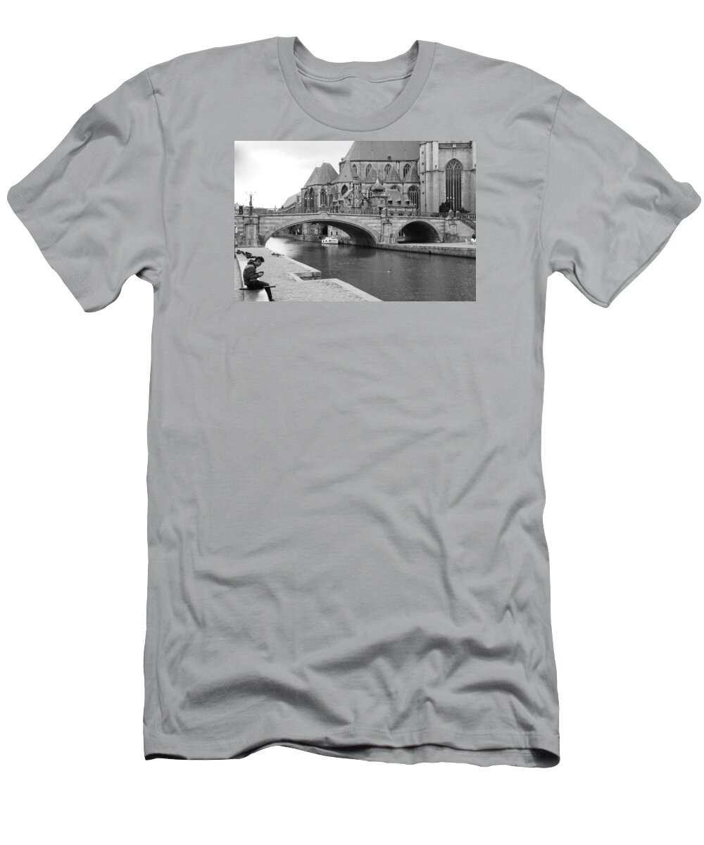 St. Michael's Church T-Shirt featuring the photograph Lunch Break at St. Michael's by Brandy Herren