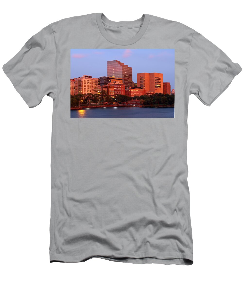 Massachusetts Eye And Ear Infirmary T-Shirt featuring the photograph Massachusetts General Hospital by Juergen Roth